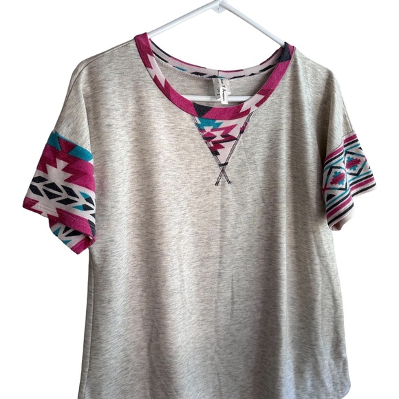 Now & Forever Soft grey shirt with pink sleeves large - Picture 6 of 6